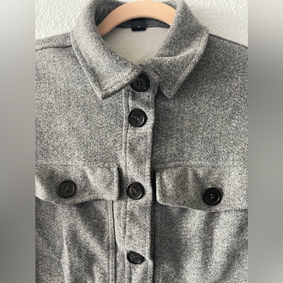 EUC Sz S (4) Gray Button Over-shirt /Sweater - Picture 3 of 13